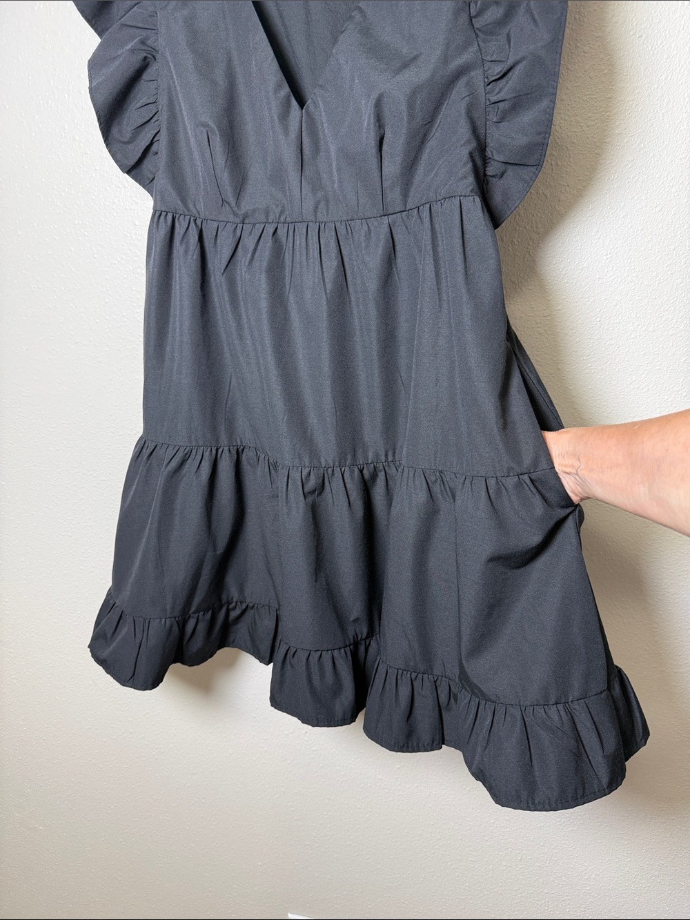 Abercrombie & Fitch Tiered Ruffle Mini Babydoll Dress M Pockets Flutter Sleeve - Picture 7 of 13